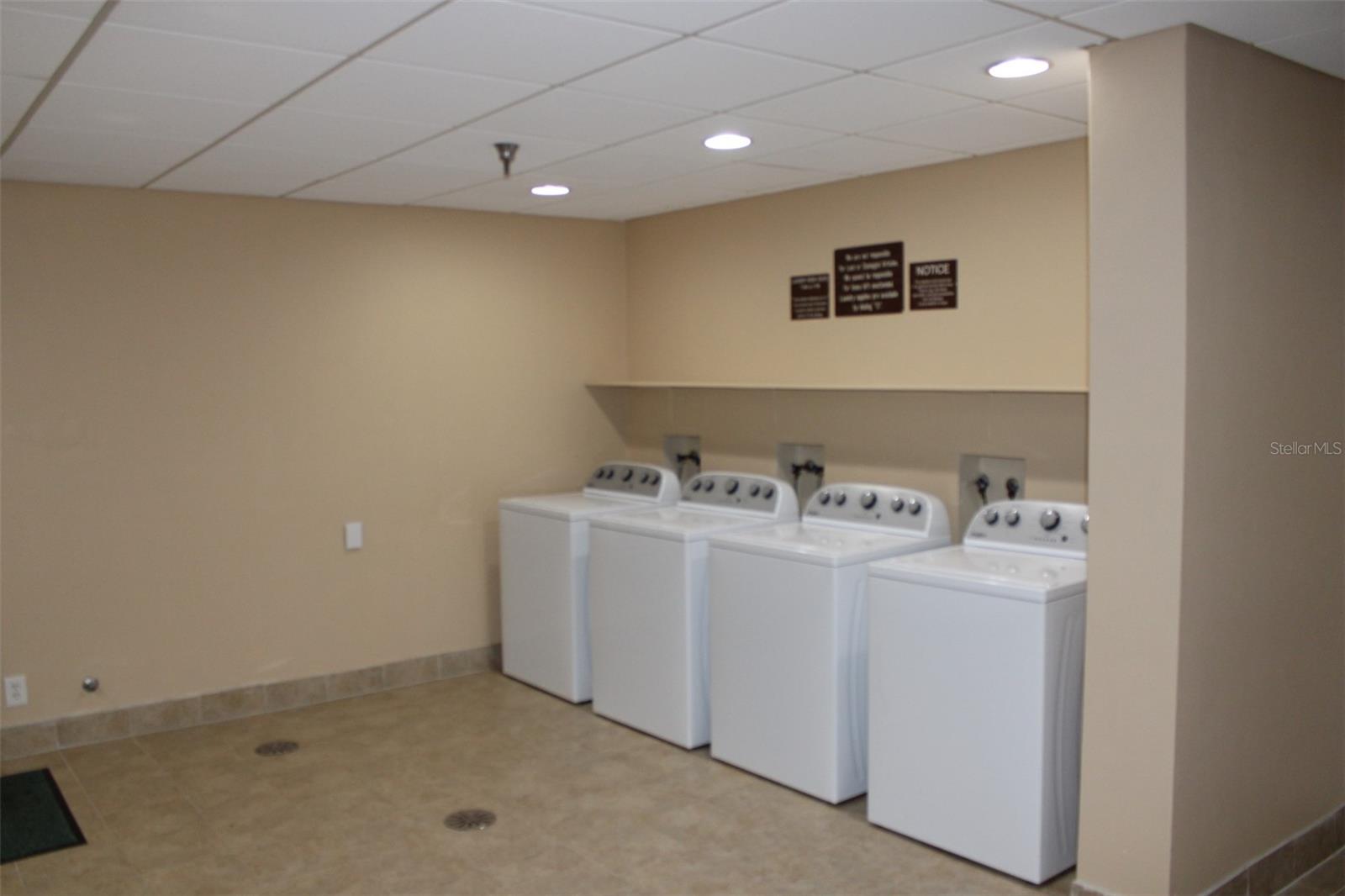 Image 43 of 53 For 36750 Us Highway 19 N 3-203