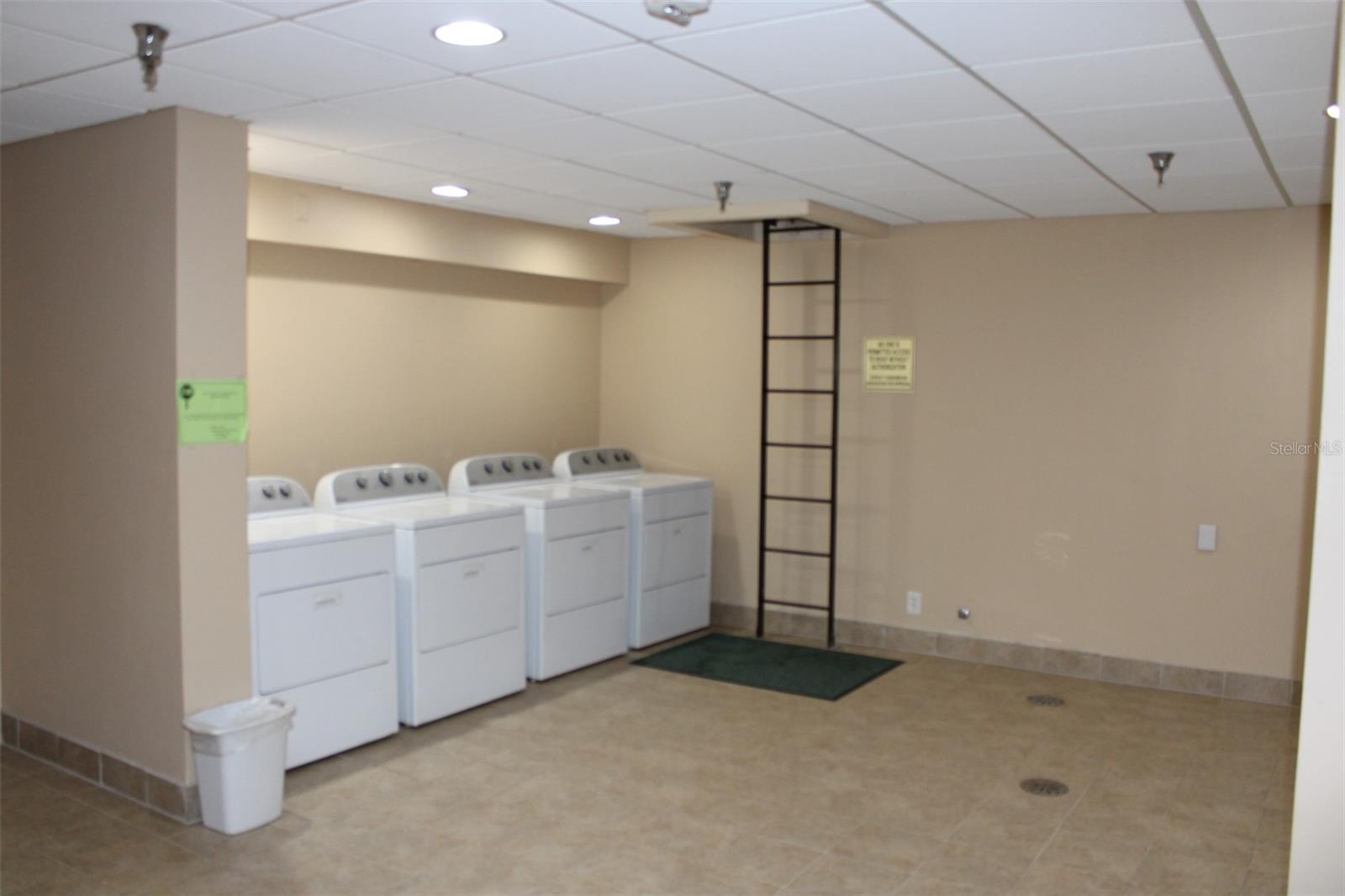 Image 44 of 53 For 36750 Us Highway 19 N 3-203