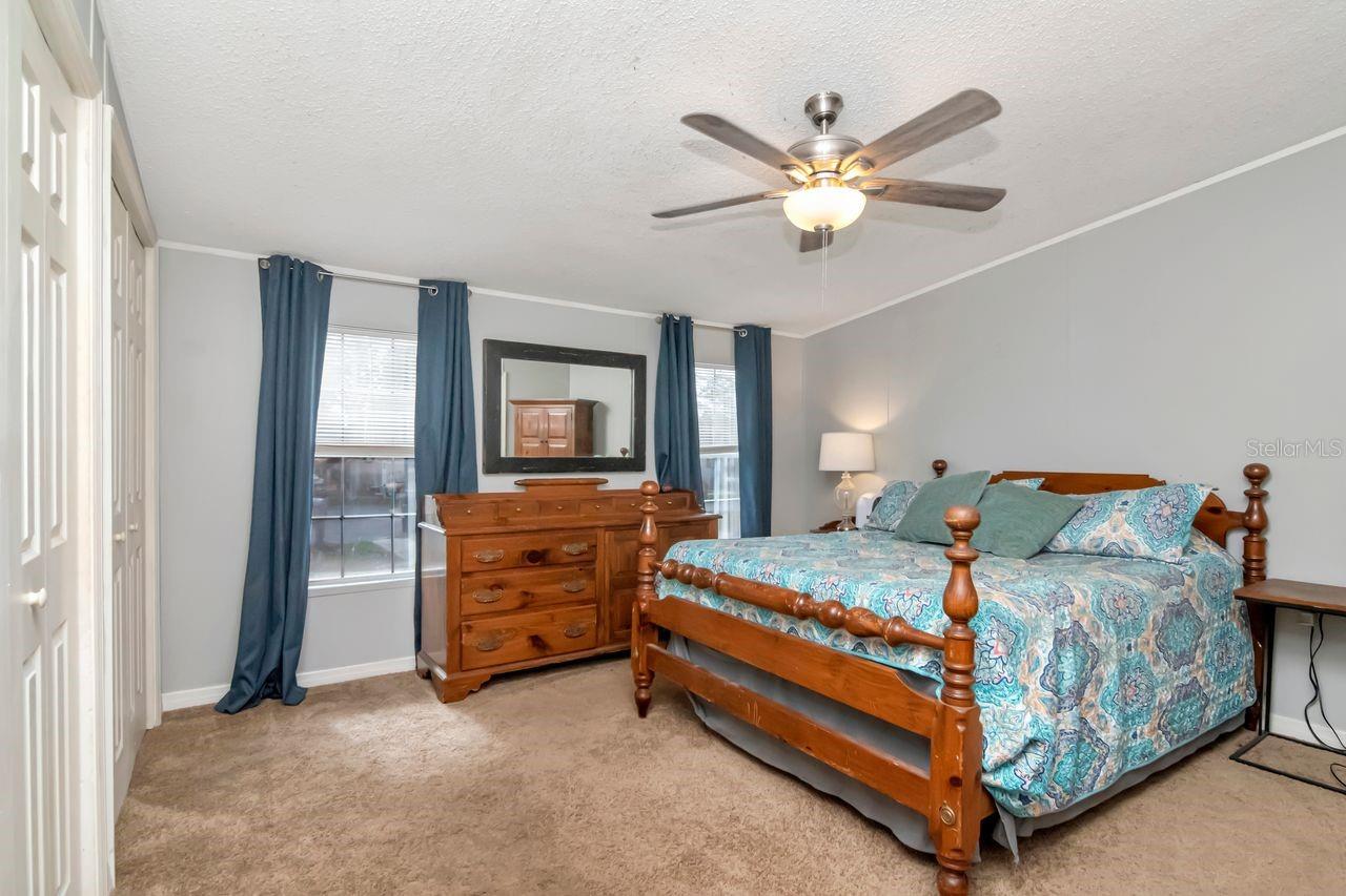 Image 18 of 38 For 10404 Hawk Court