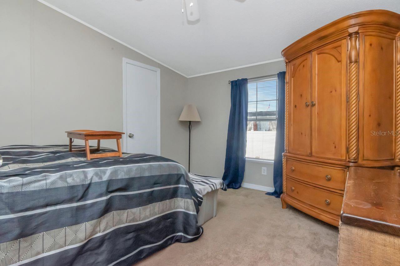 Image 21 of 38 For 10404 Hawk Court