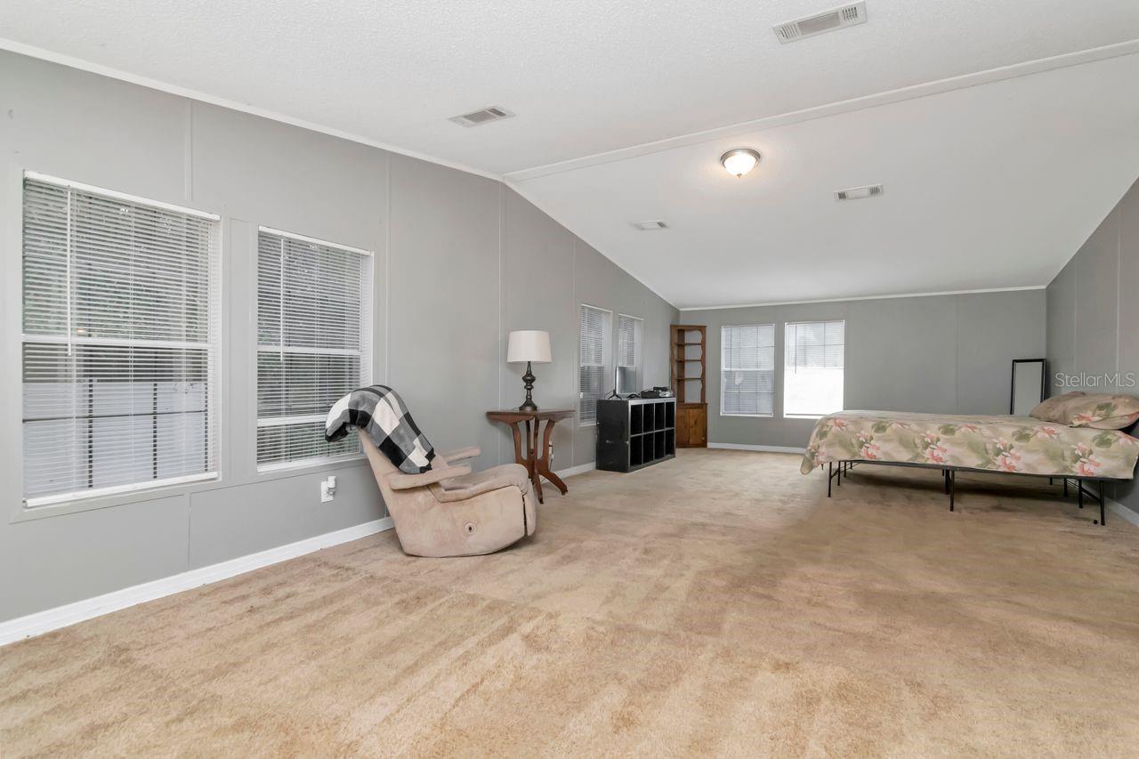 Image 30 of 38 For 10404 Hawk Court