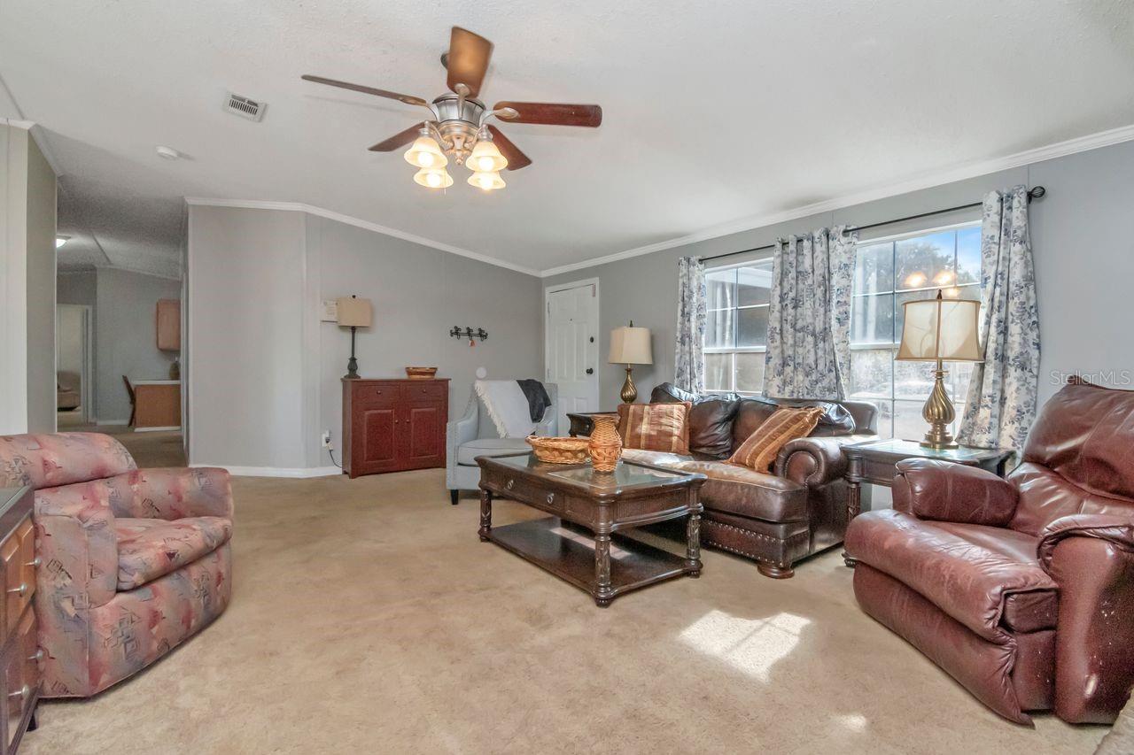 Image 7 of 38 For 10404 Hawk Court