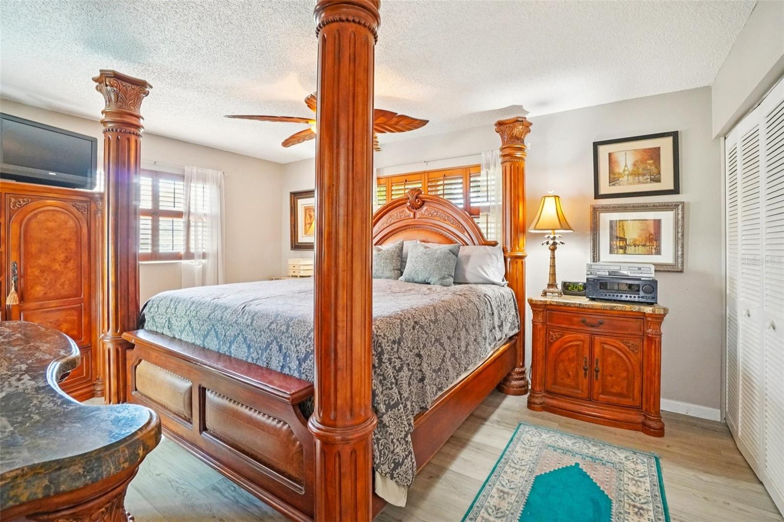 Image 19 of 40 For 2137 Malcolm Drive