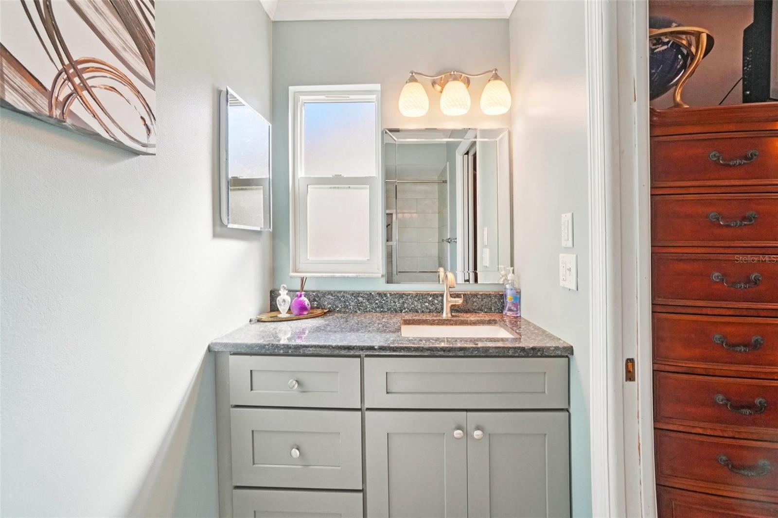 Image 21 of 40 For 2137 Malcolm Drive