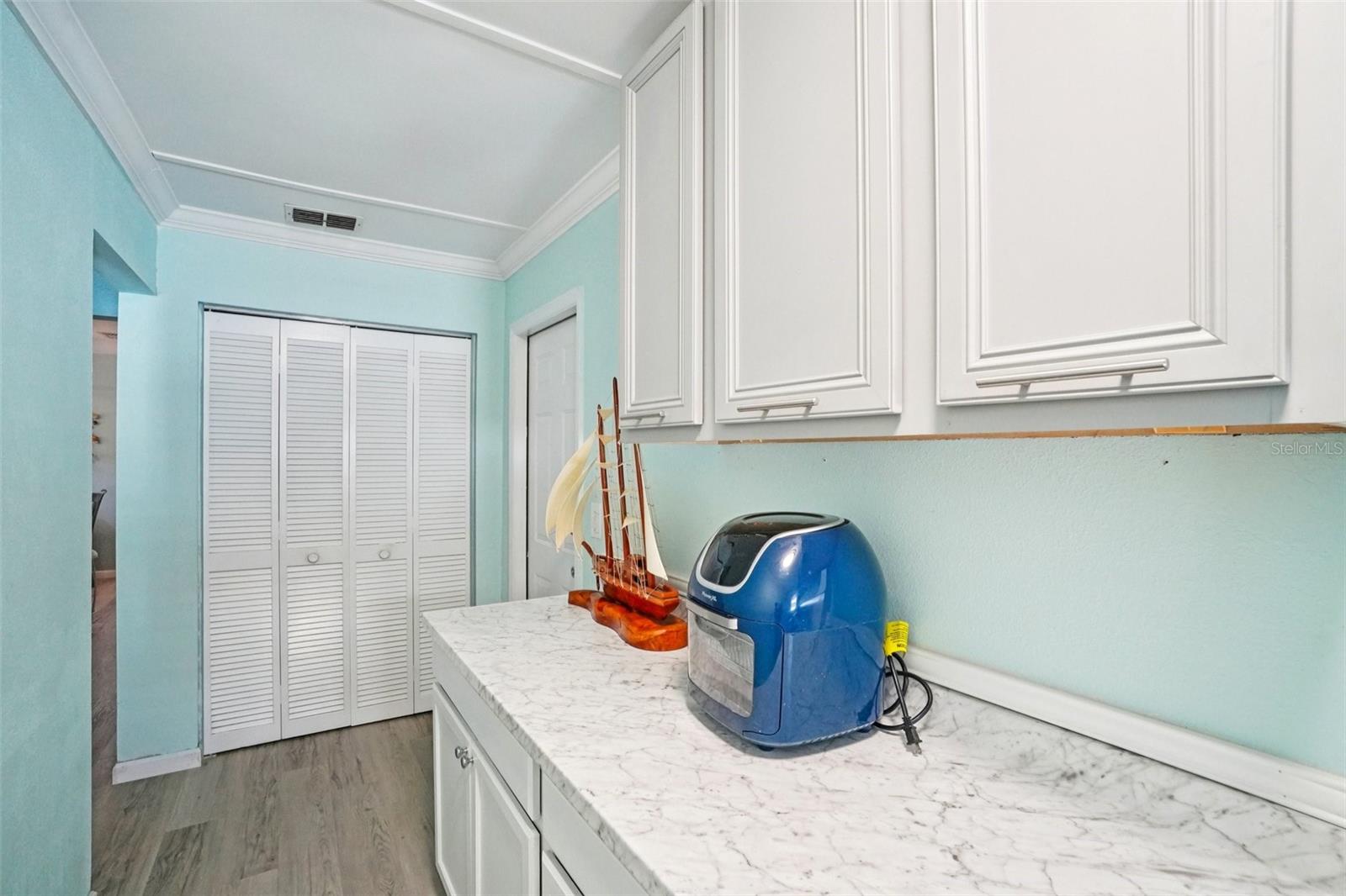 Image 23 of 40 For 2137 Malcolm Drive