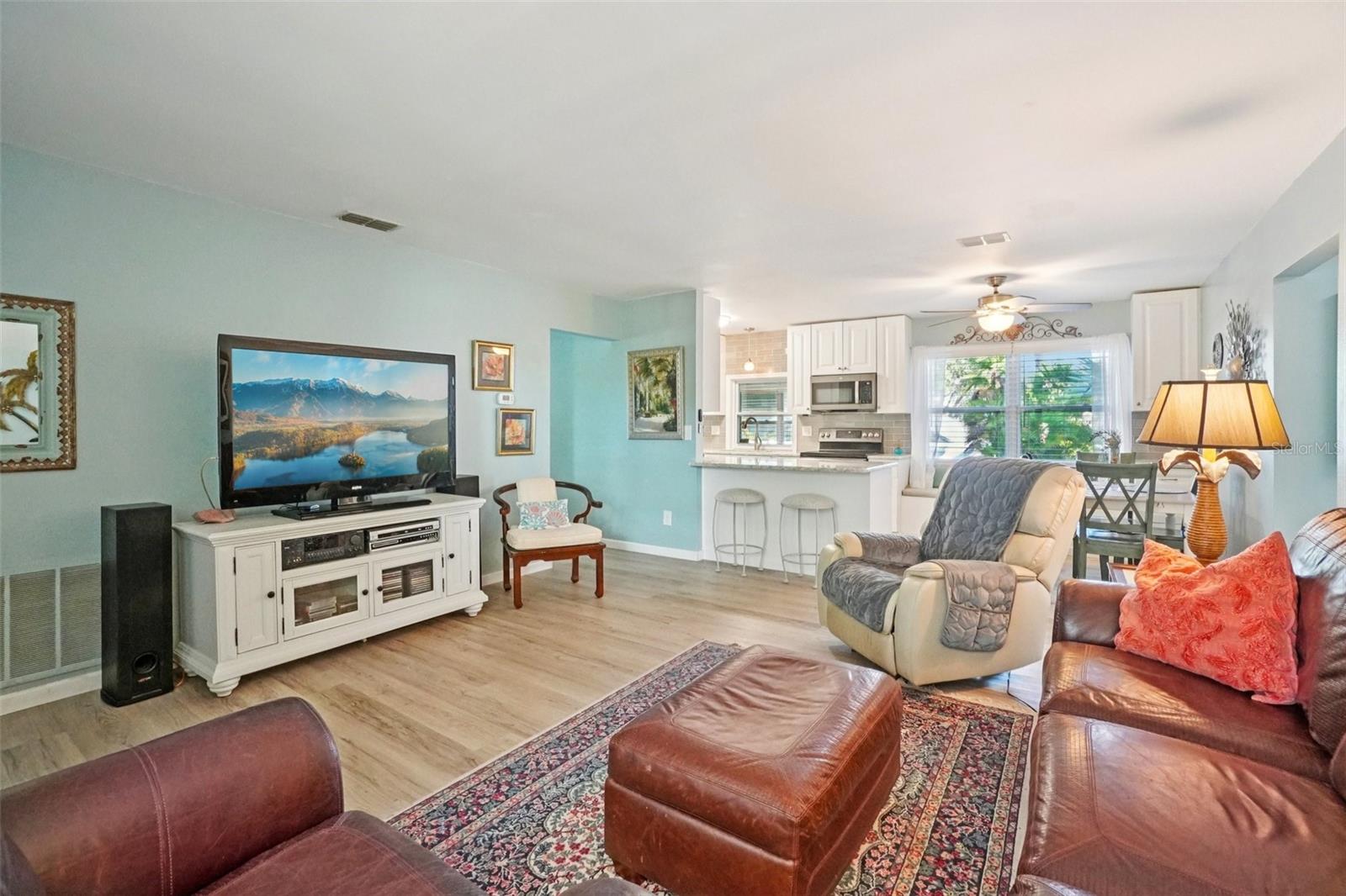 Image 5 of 40 For 2137 Malcolm Drive