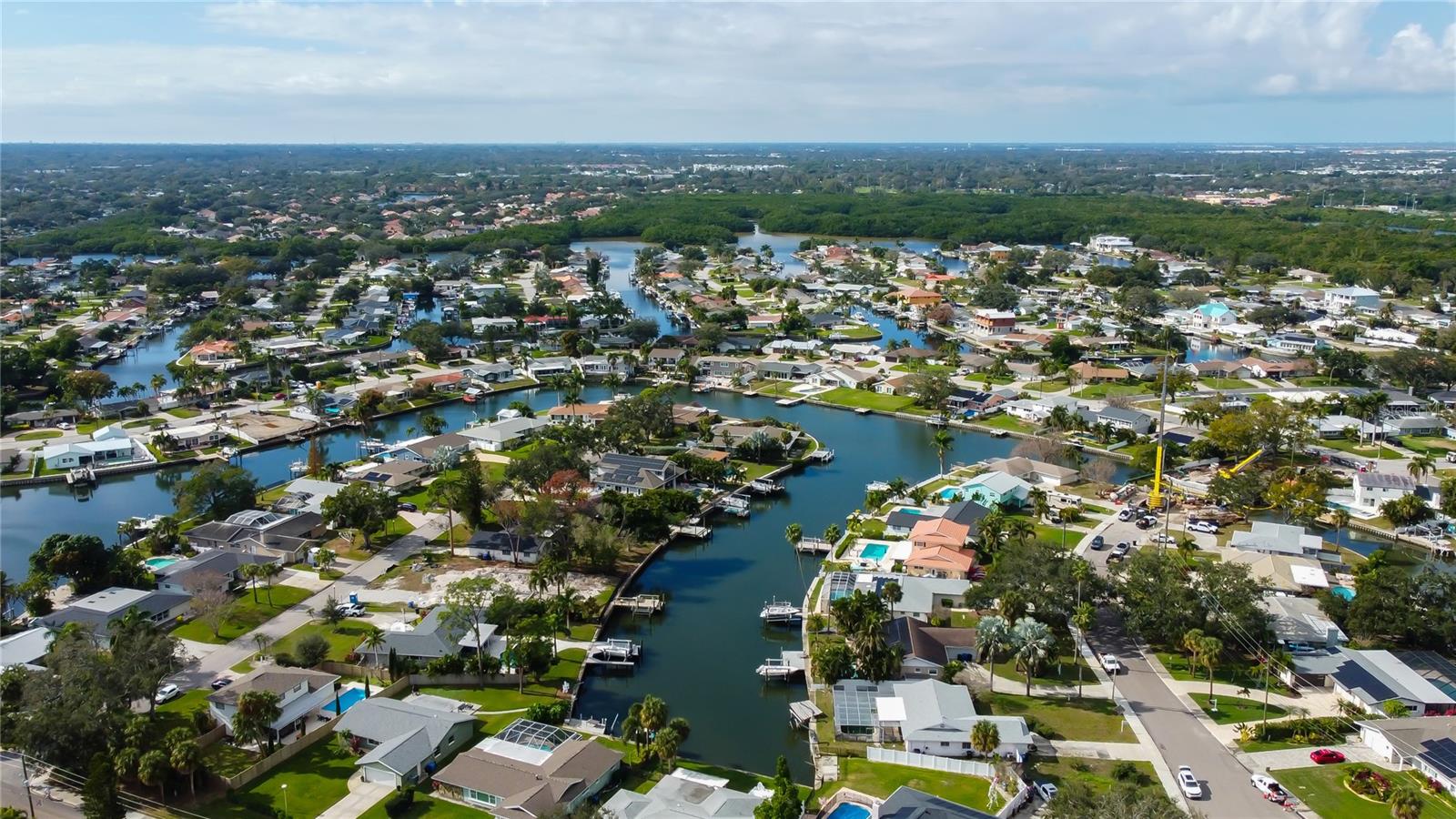 Image 14 of 41 For 5116 Venetian Boulevard Ne