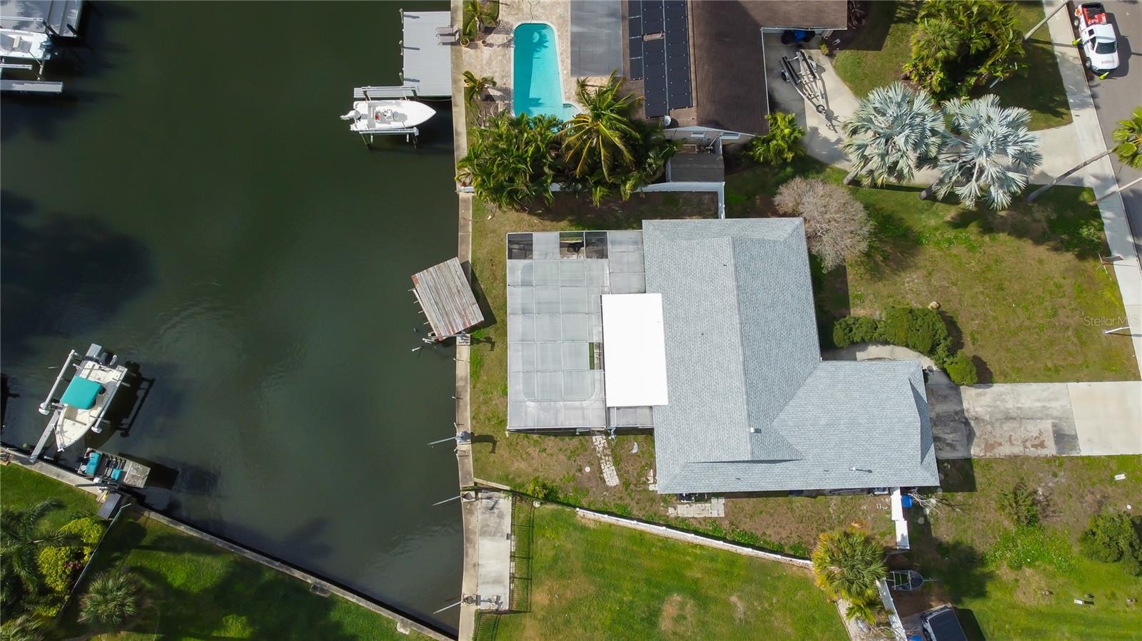 Image 15 of 41 For 5116 Venetian Boulevard Ne