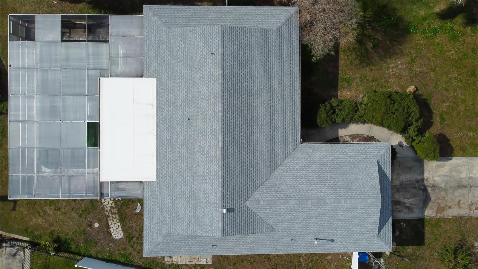 Image 18 of 41 For 5116 Venetian Boulevard Ne