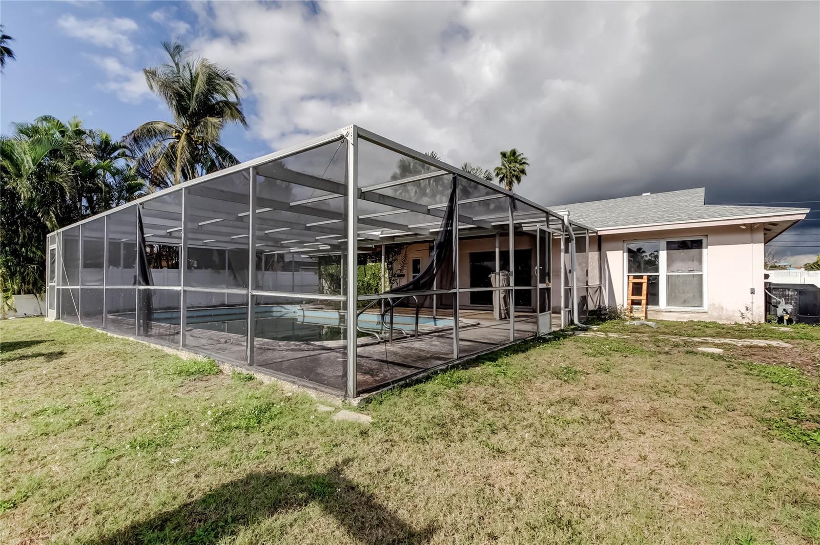 Image 22 of 41 For 5116 Venetian Boulevard Ne