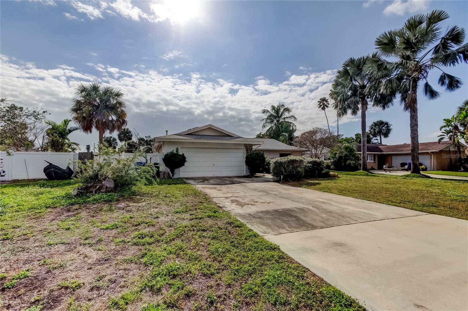 Image 28 of 41 For 5116 Venetian Boulevard Ne