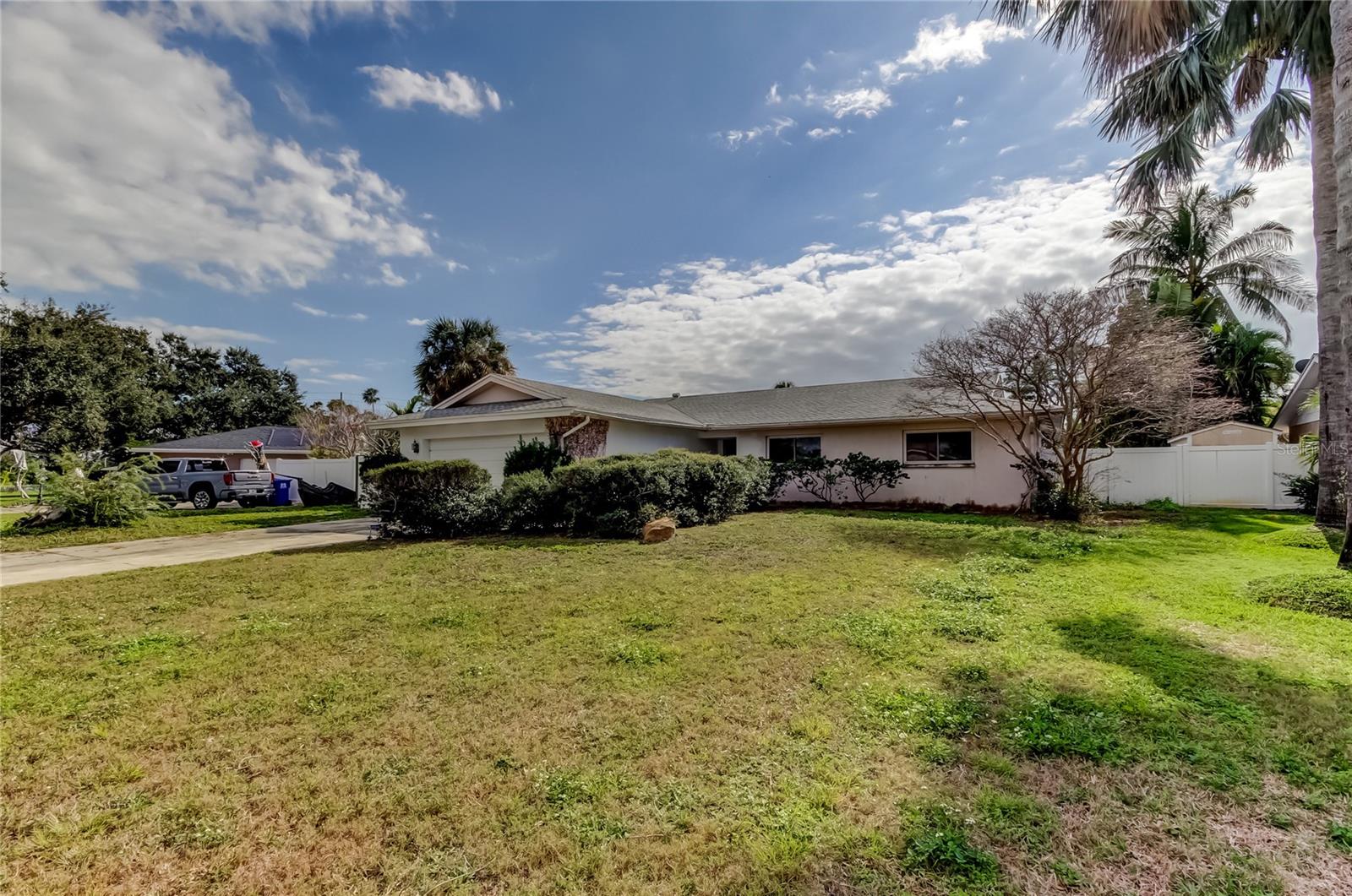 Image 30 of 41 For 5116 Venetian Boulevard Ne