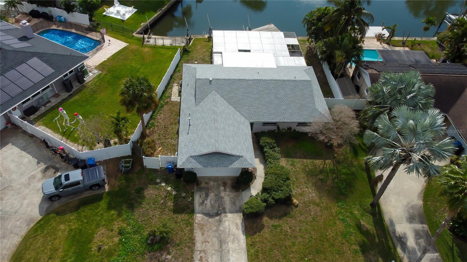 Image 4 of 41 For 5116 Venetian Boulevard Ne