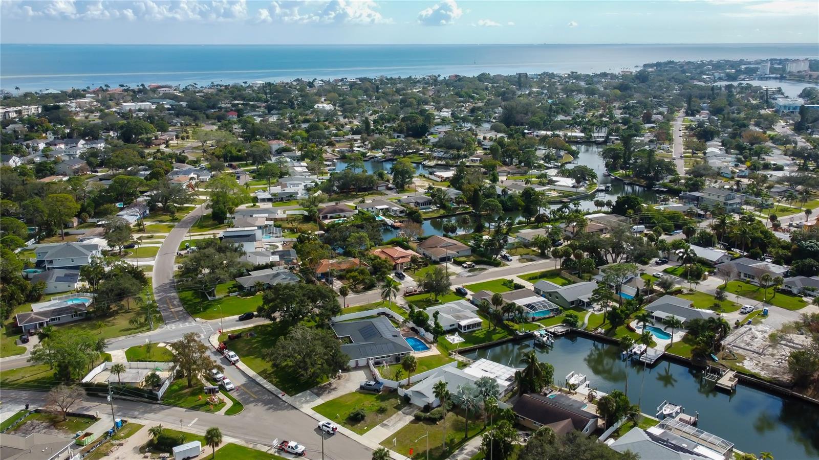 Image 6 of 41 For 5116 Venetian Boulevard Ne