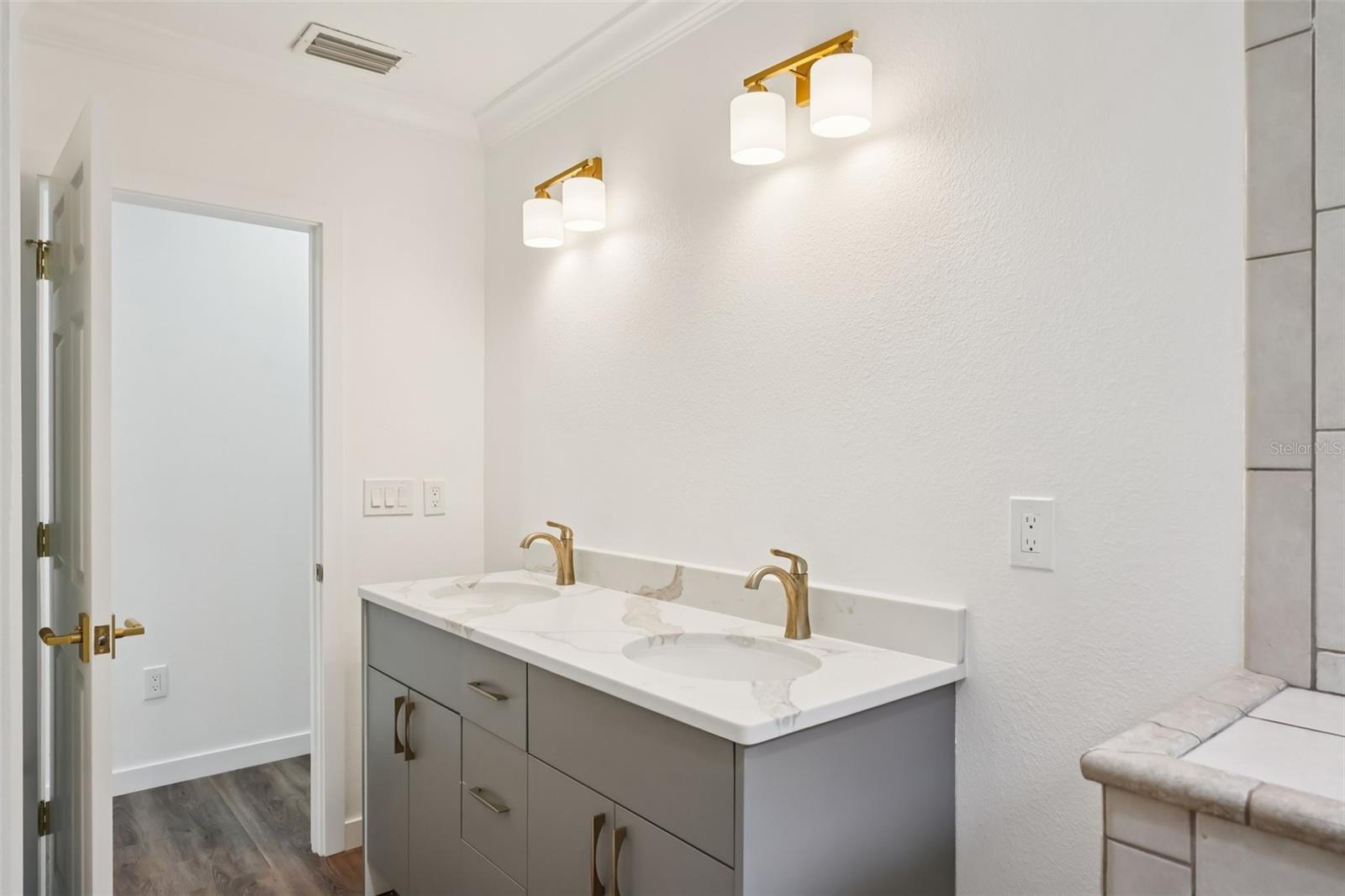 Listing photo id 29 for 10826 Twin Palms Ranch Road