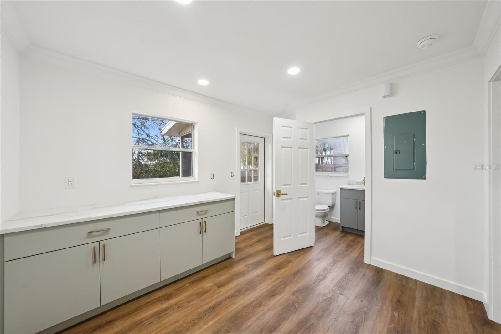 Listing photo id 36 for 10826 Twin Palms Ranch Road