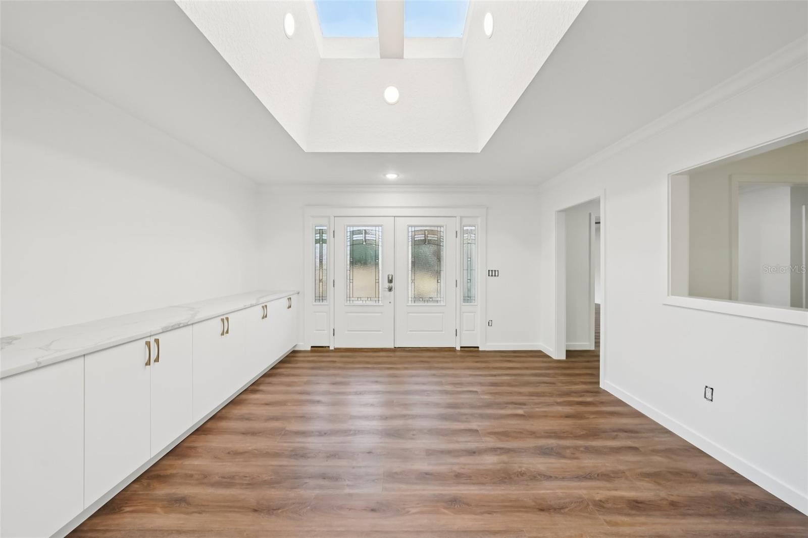 Listing photo id 3 for 10826 Twin Palms Ranch Road