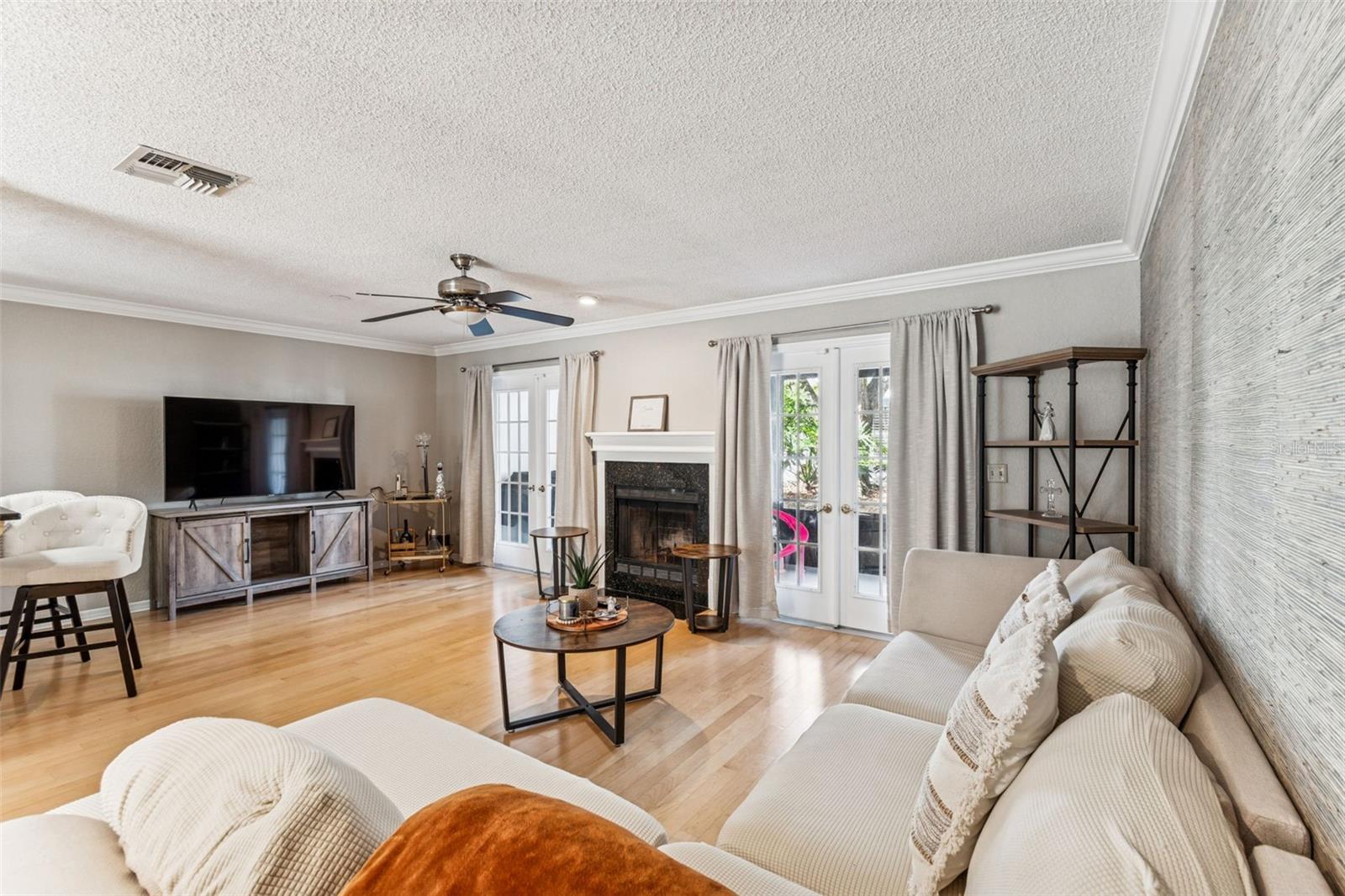 Image 13 of 32 For 4162 Brentwood Park Circle