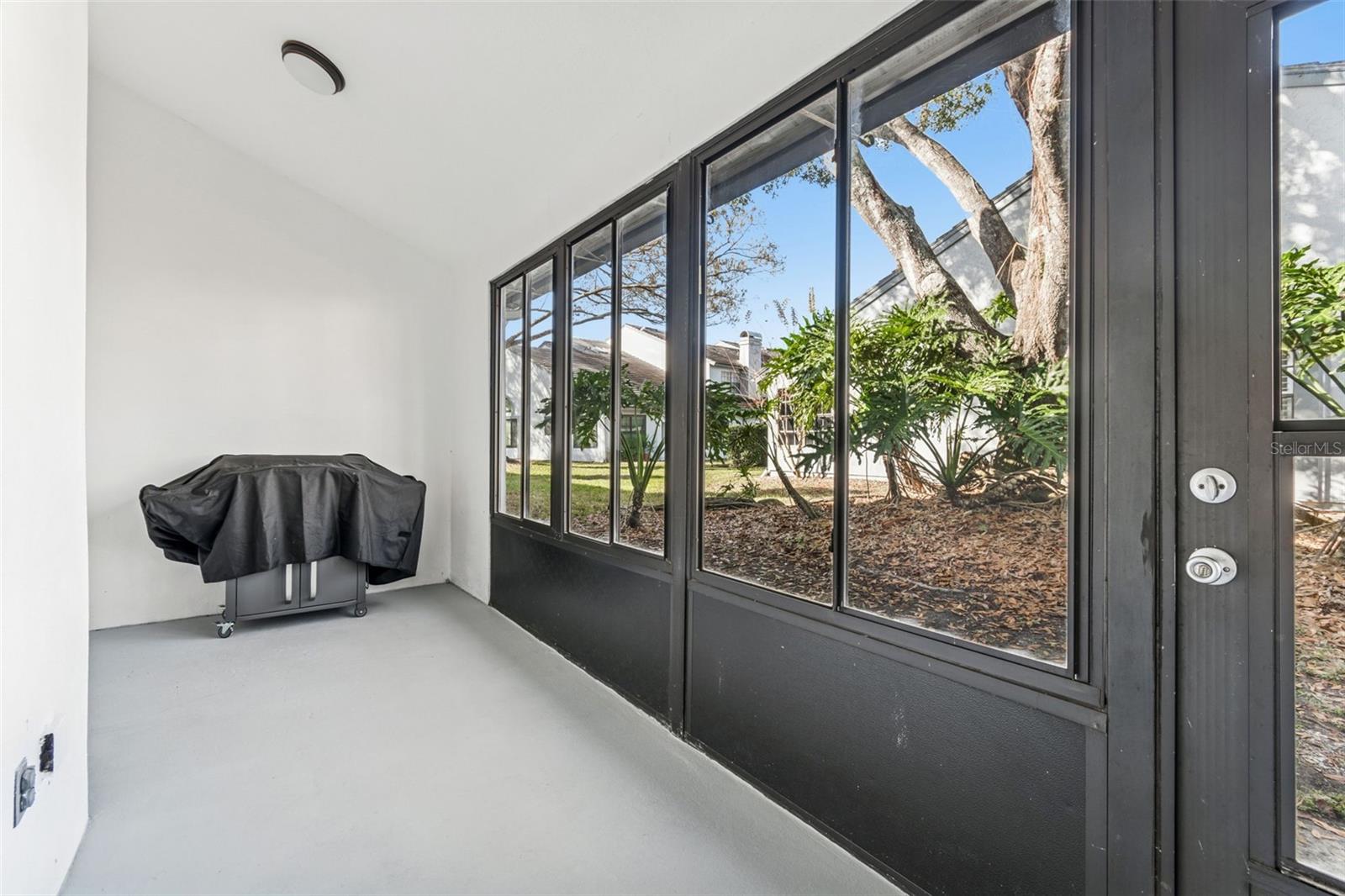 Image 29 of 32 For 4162 Brentwood Park Circle