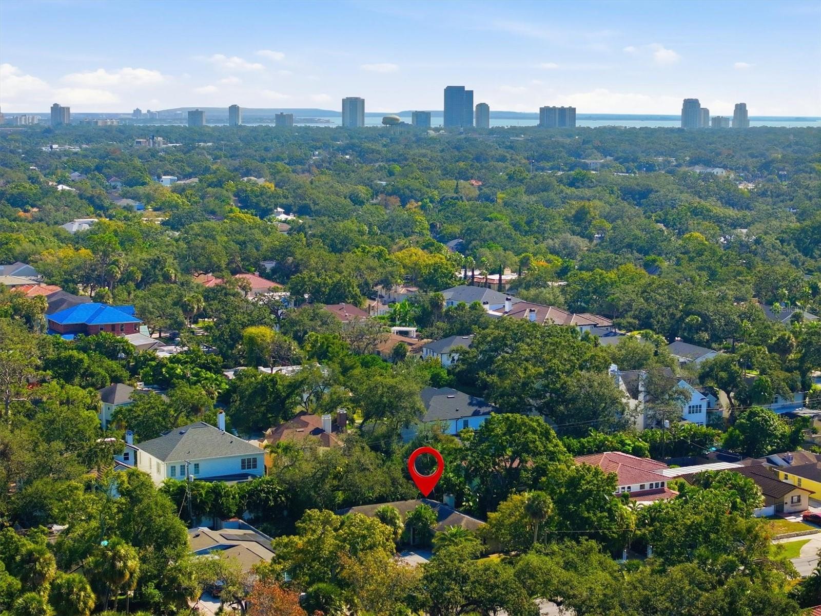 Listing photo id 33 for 810 West Shore Boulevard