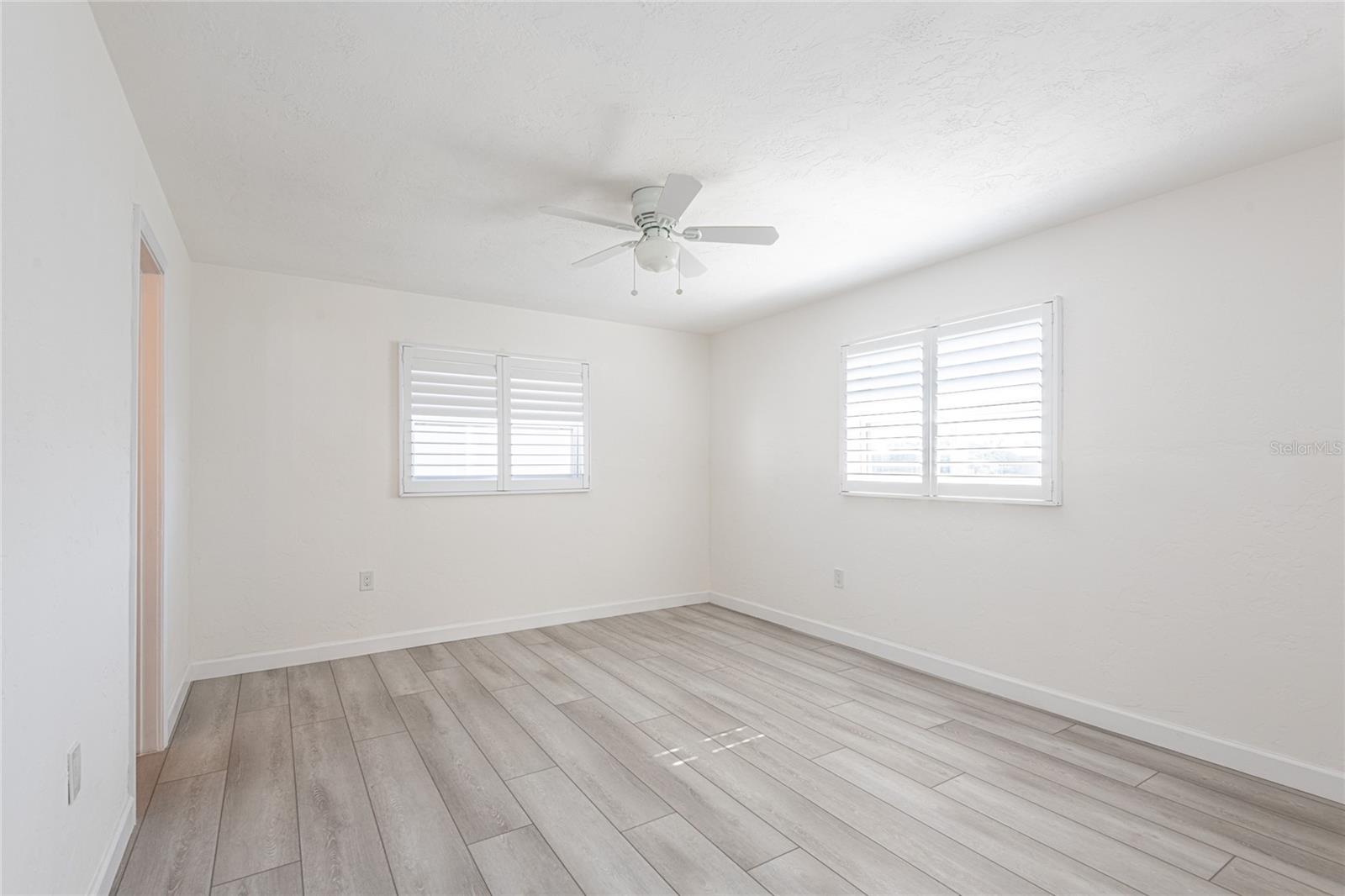 Image 24 of 52 For 1466 51st Avenue Ne