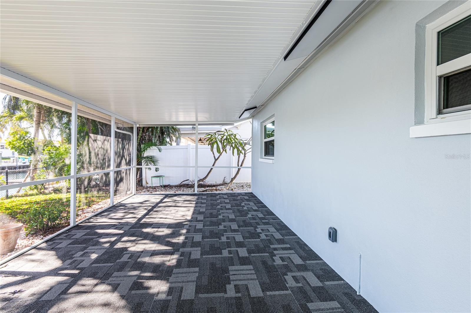 Image 37 of 52 For 1466 51st Avenue Ne