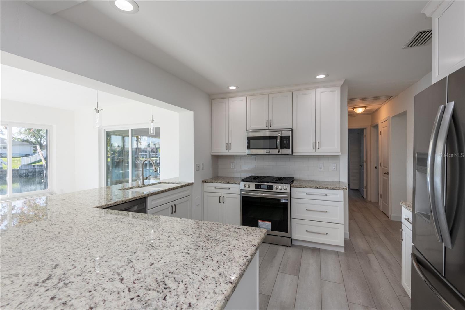 Image 8 of 52 For 1466 51st Avenue Ne