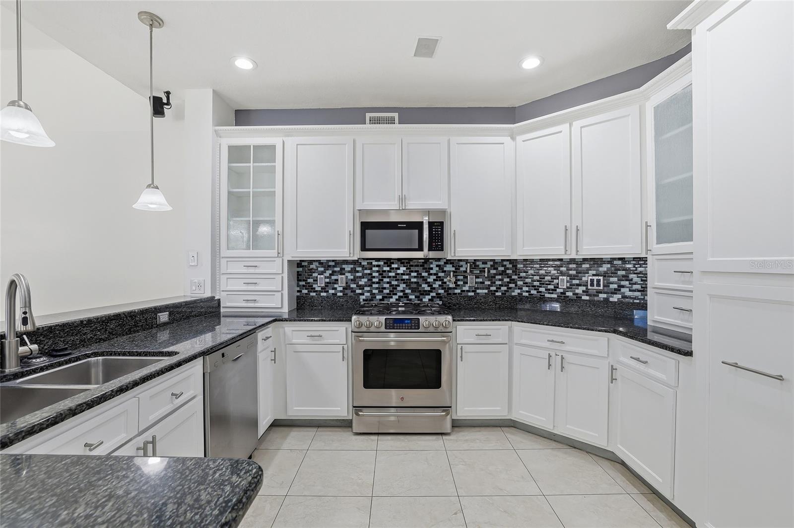 Image 15 of 75 For 1512 Crooked Stick Drive