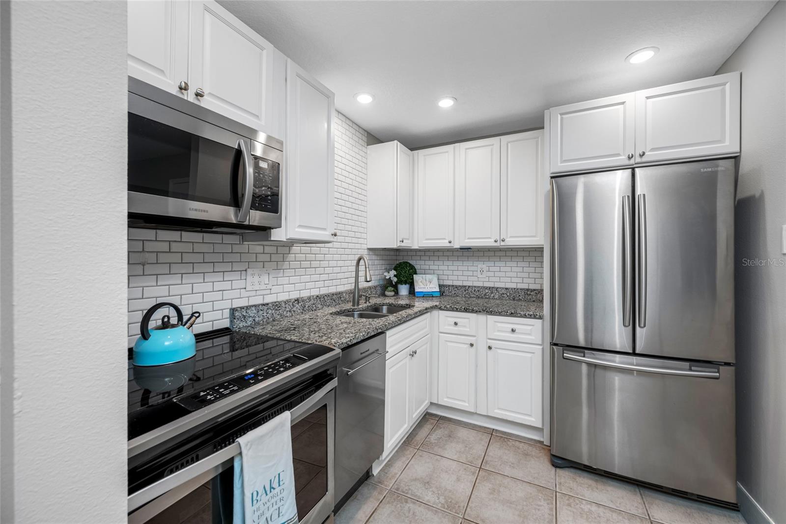 Image 12 of 48 For 3295 Fox Chase Circle N 105