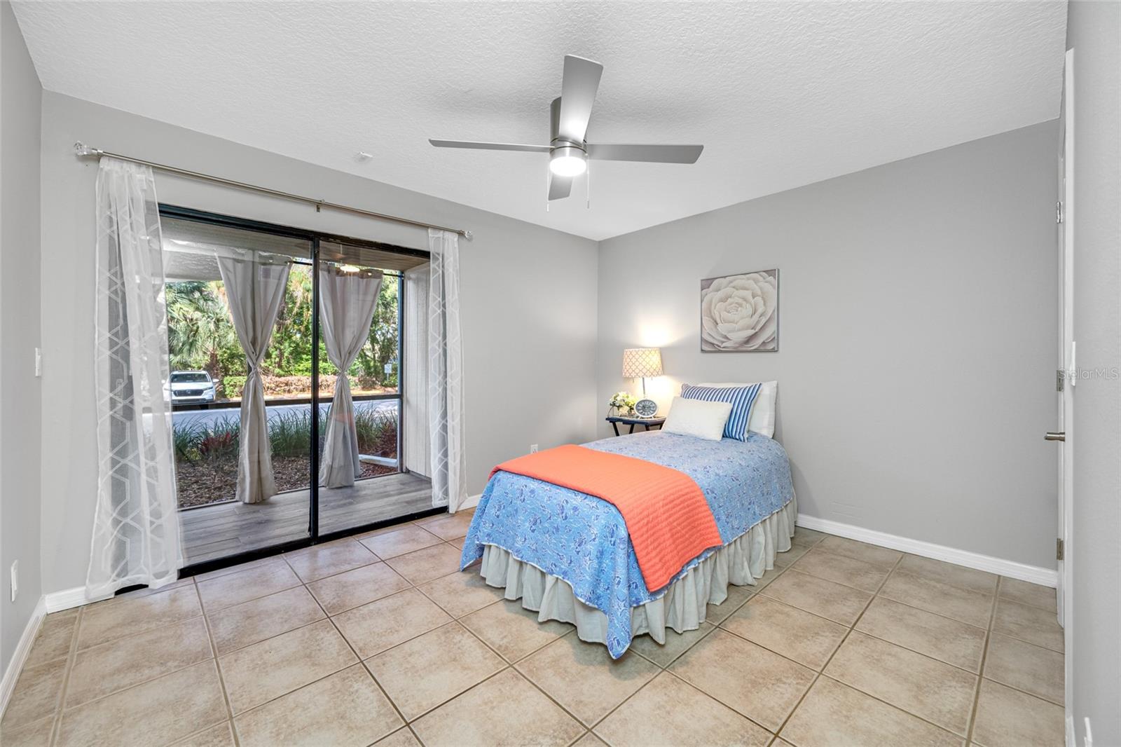 Image 17 of 48 For 3295 Fox Chase Circle N 105