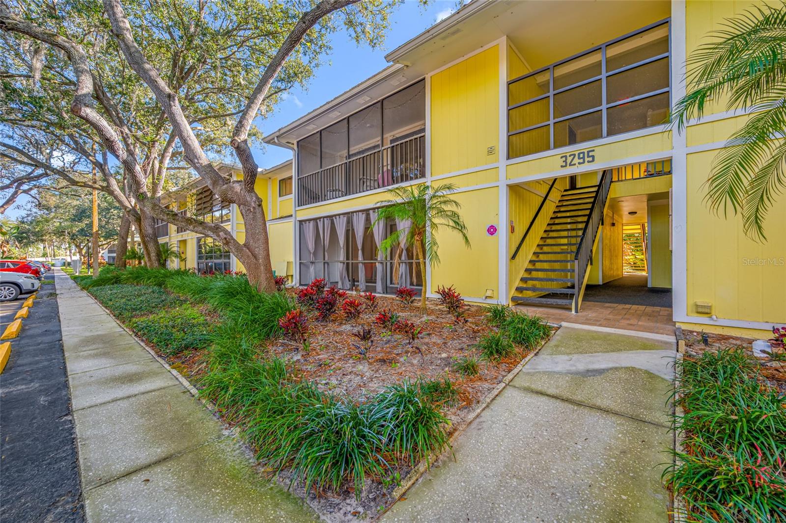 Image 3 of 48 For 3295 Fox Chase Circle N 105