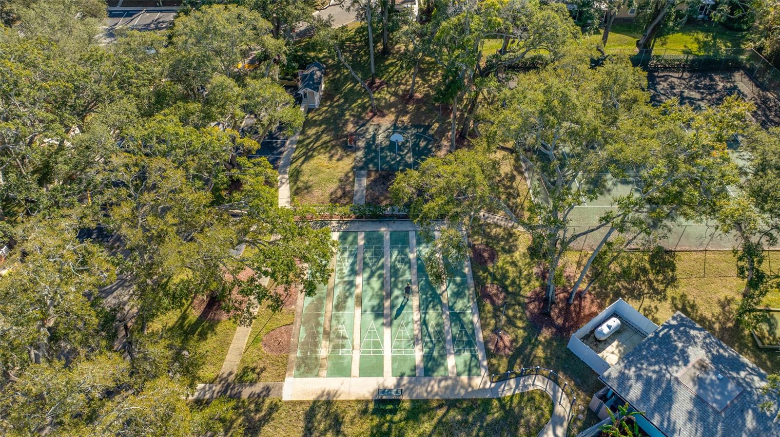 Image 34 of 48 For 3295 Fox Chase Circle N 105