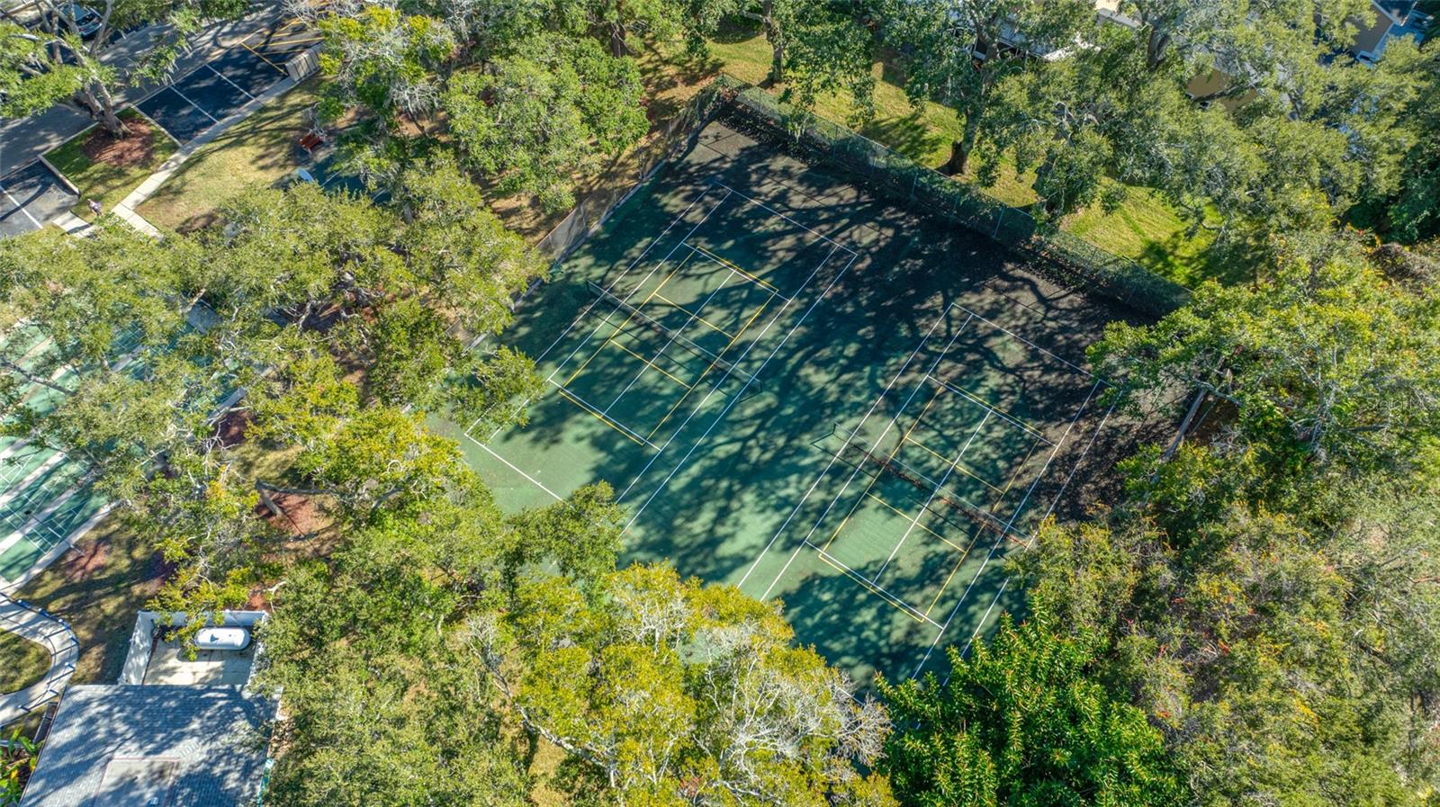 Image 35 of 48 For 3295 Fox Chase Circle N 105