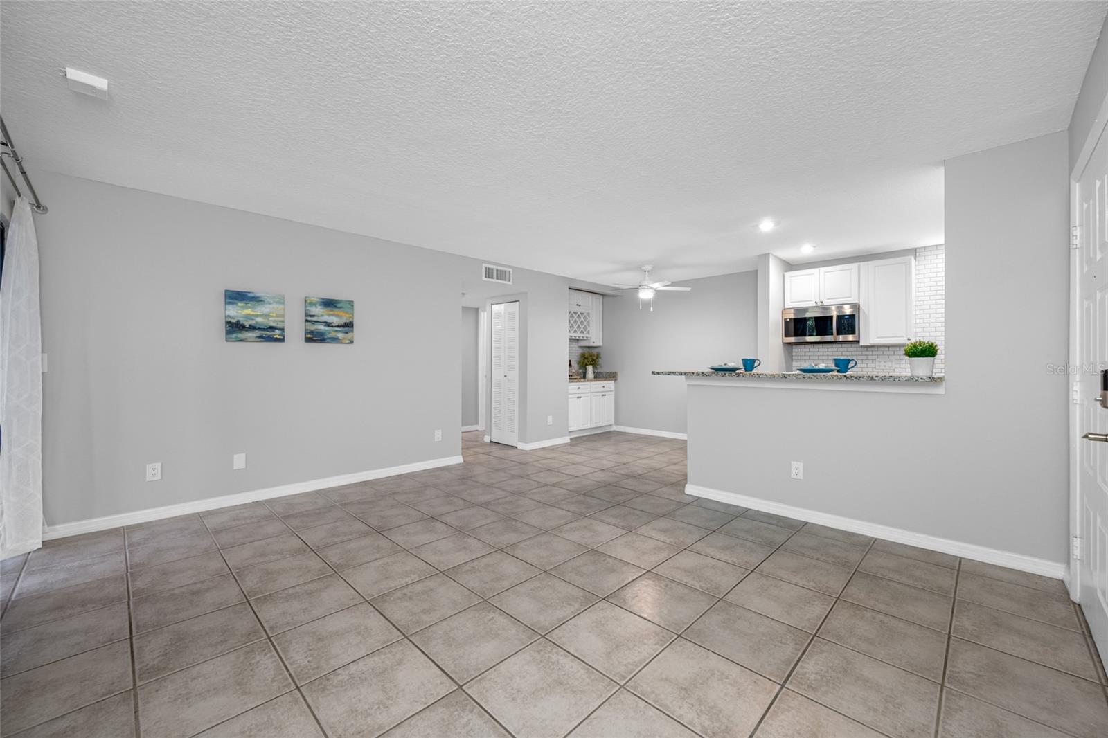 Image 6 of 48 For 3295 Fox Chase Circle N 105