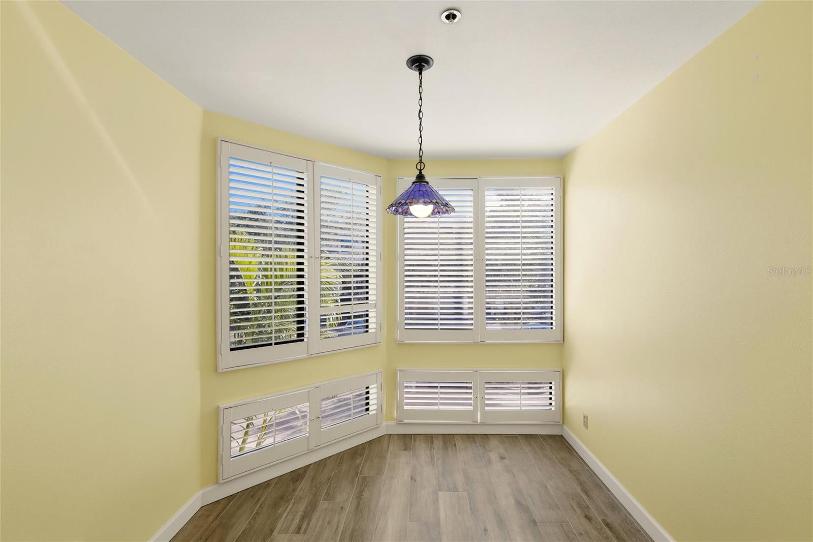 Image 13 of 56 For 1920 Harbourside Drive 1003