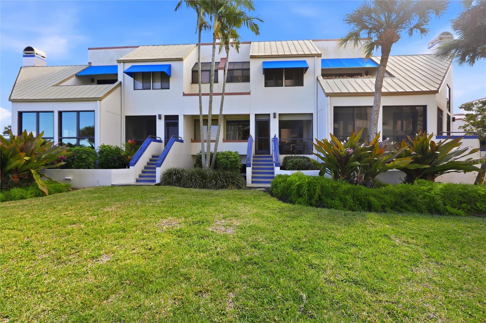 Image 39 of 56 For 1920 Harbourside Drive 1003