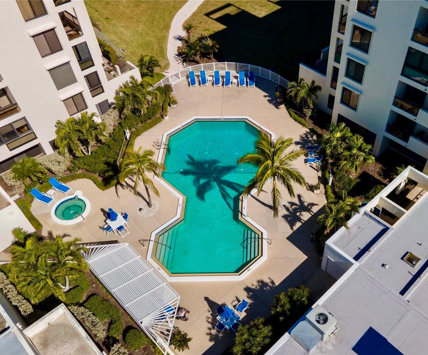 Image 44 of 56 For 1920 Harbourside Drive 1003