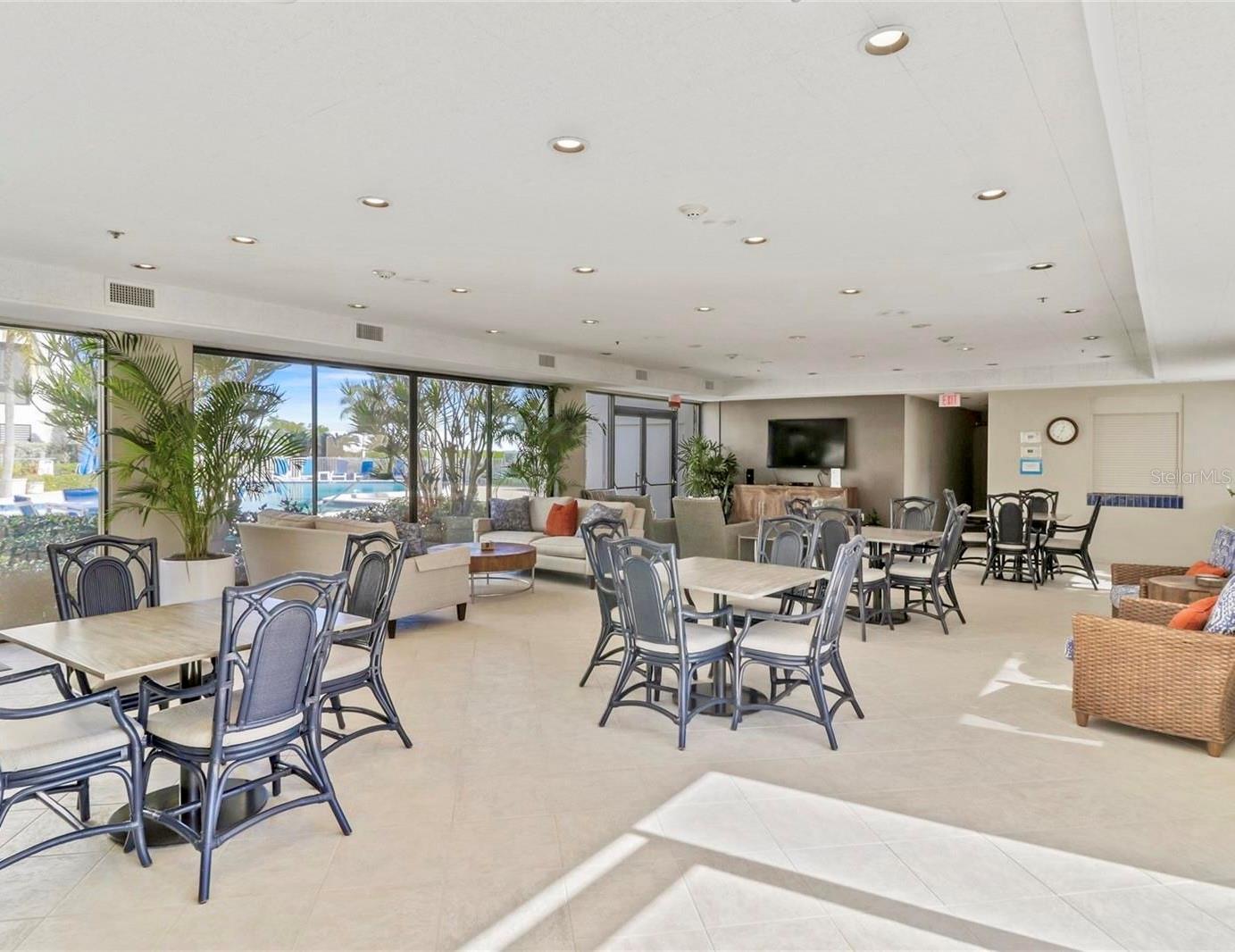 Image 47 of 56 For 1920 Harbourside Drive 1003