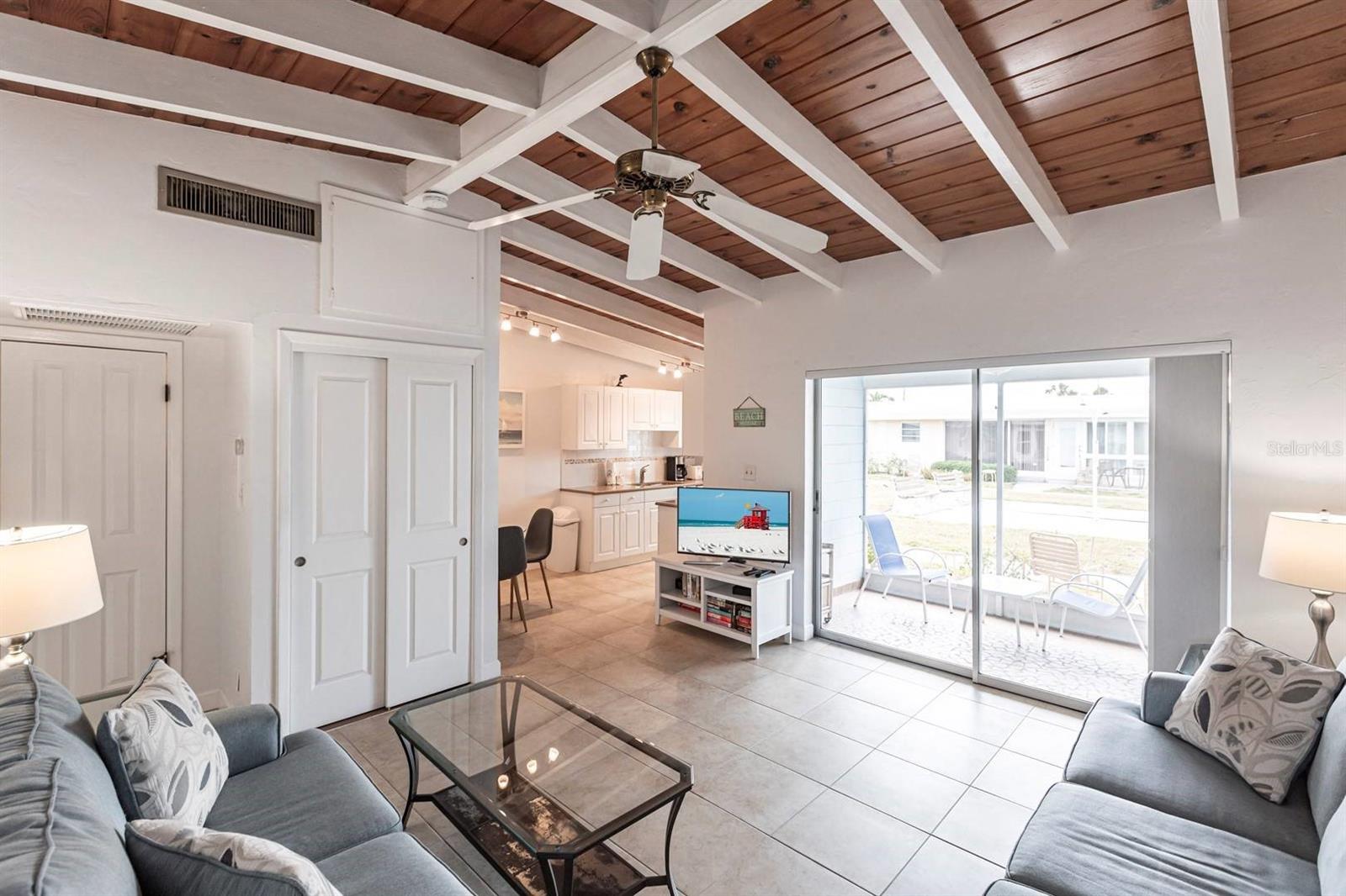 Image 2 of 22 For 6006 Midnight Pass Road 5