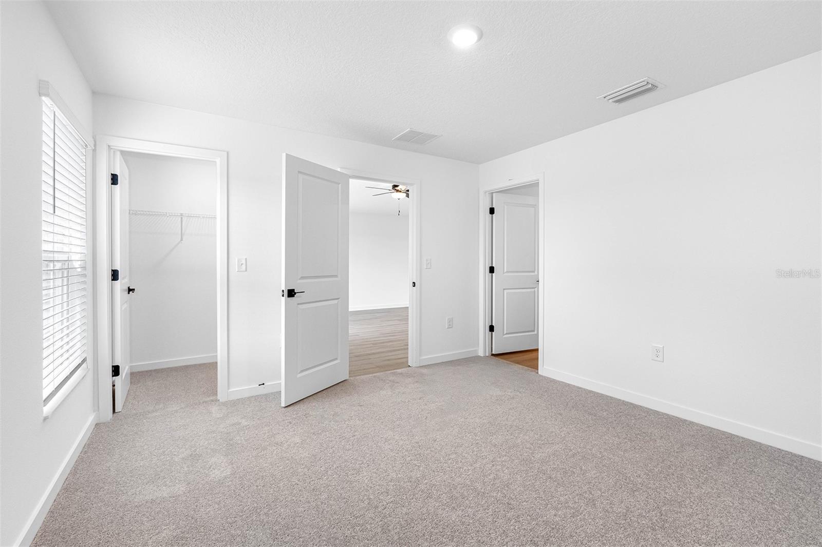 Image 5 of 7 For 5466 Parnell Avenue