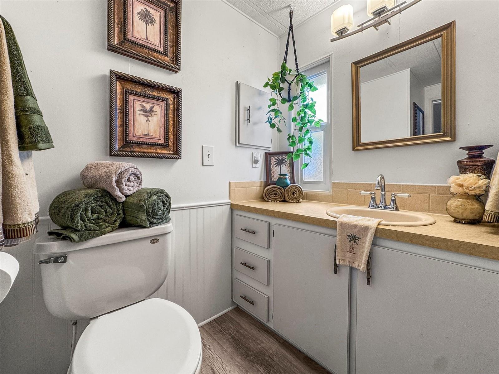 Image 20 of 53 For 34657 Orange Drive N