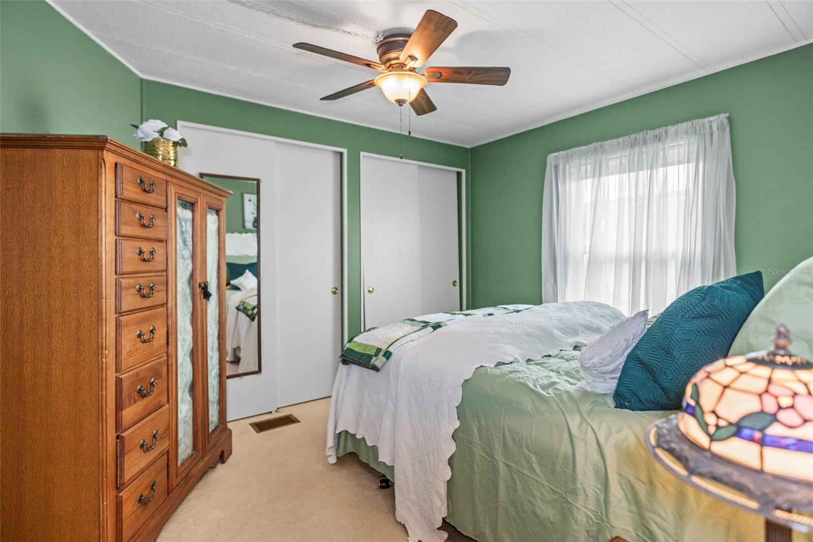 Image 22 of 53 For 34657 Orange Drive N