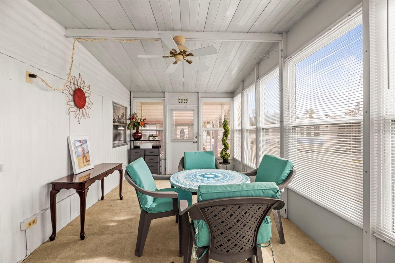 Image 29 of 53 For 34657 Orange Drive N