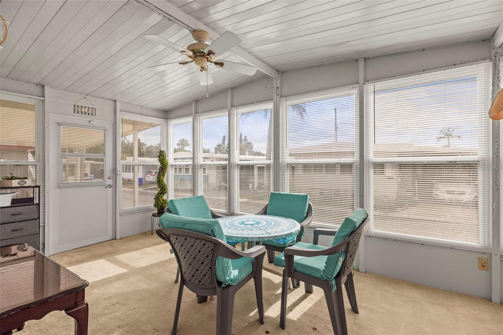 Image 30 of 53 For 34657 Orange Drive N