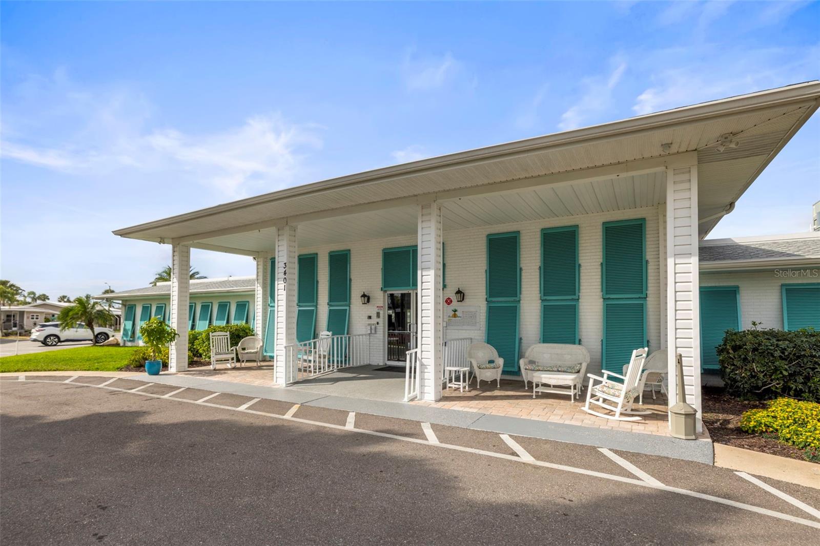 Image 34 of 53 For 34657 Orange Drive N