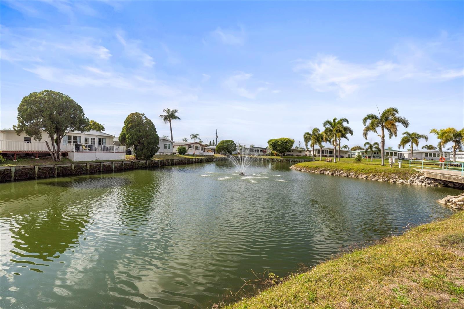 Image 49 of 53 For 34657 Orange Drive N