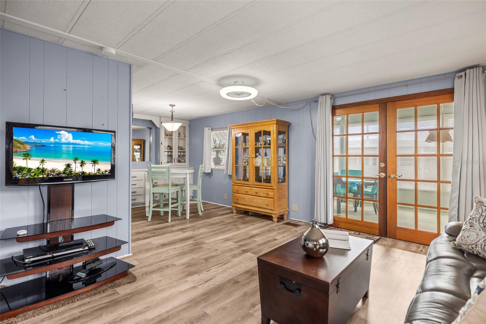 Image 5 of 53 For 34657 Orange Drive N