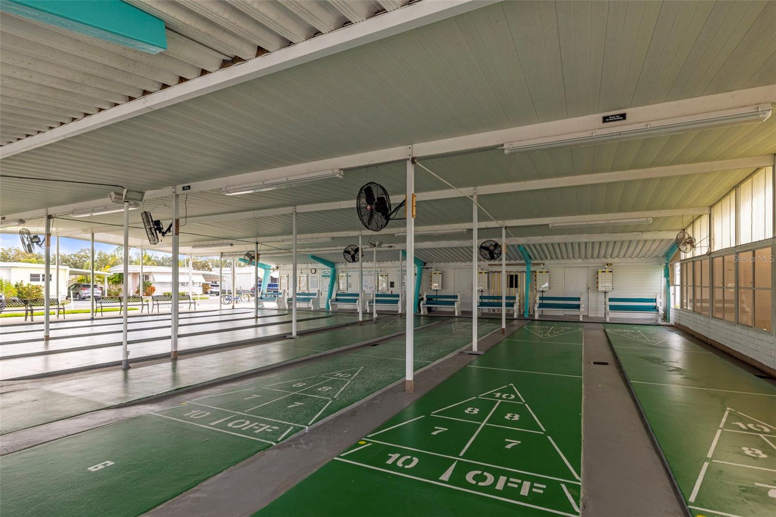 Image 51 of 53 For 34657 Orange Drive N