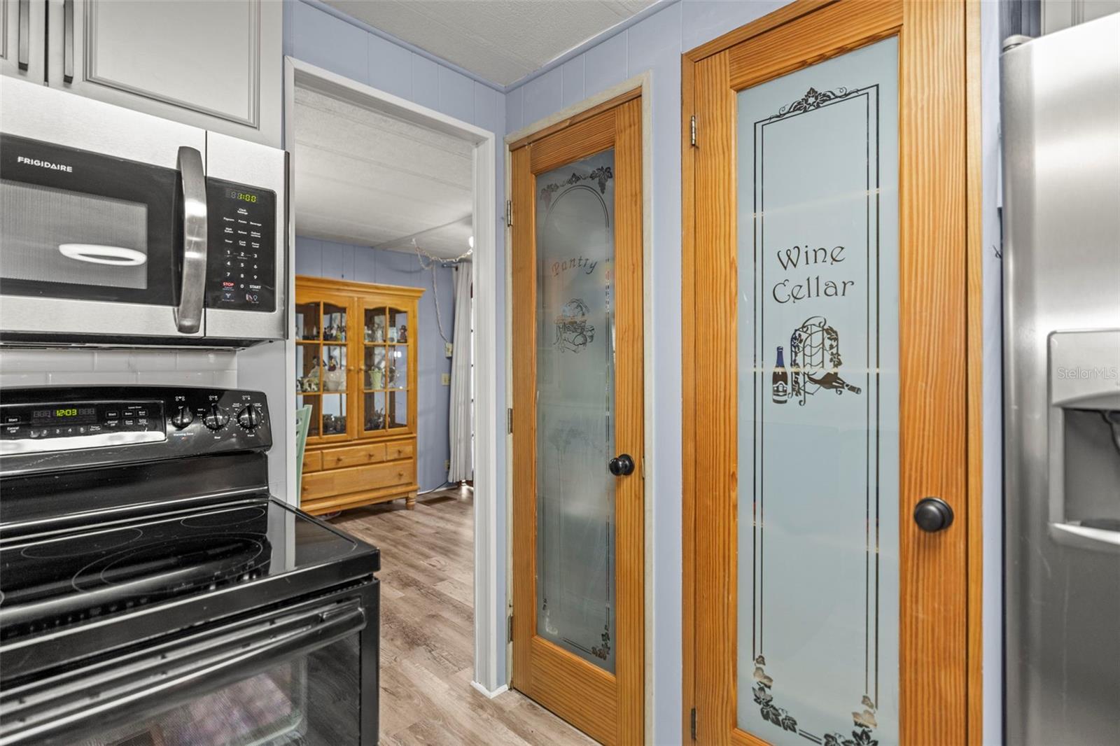 Image 9 of 53 For 34657 Orange Drive N