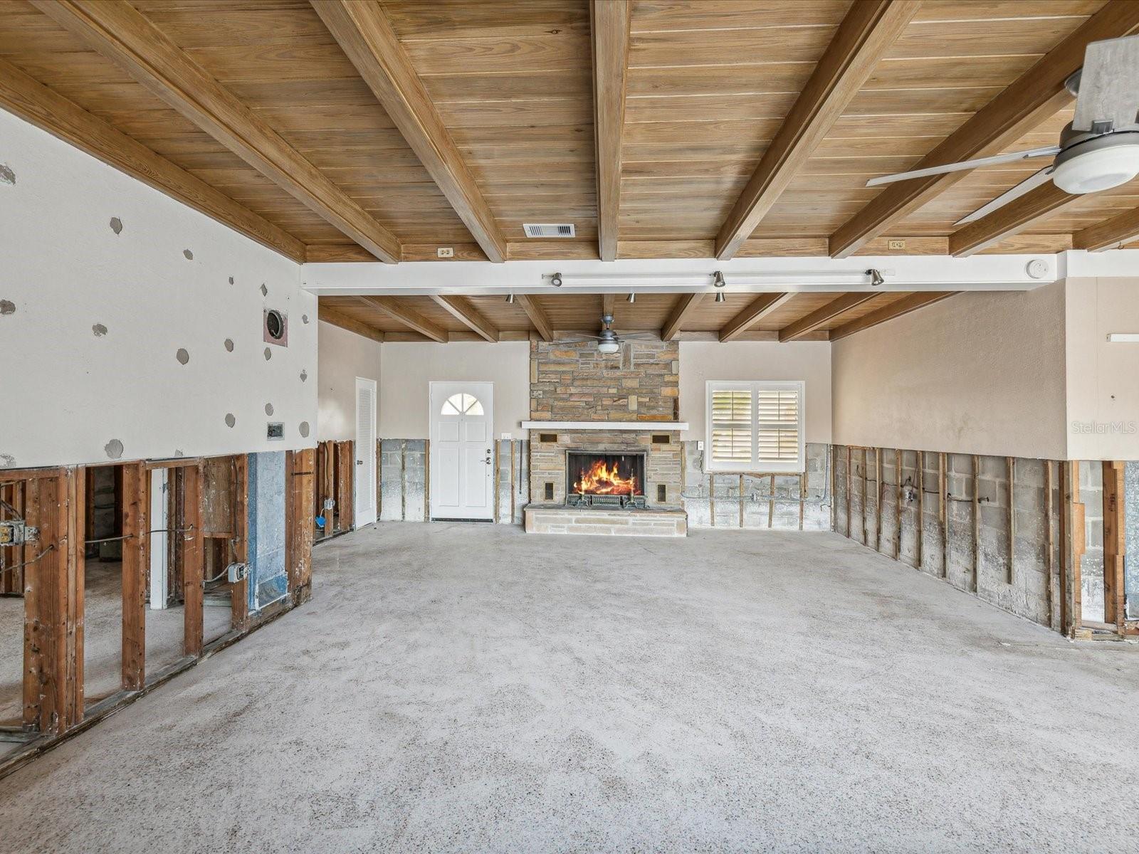 Image 6 of 65 For 529 80th Avenue